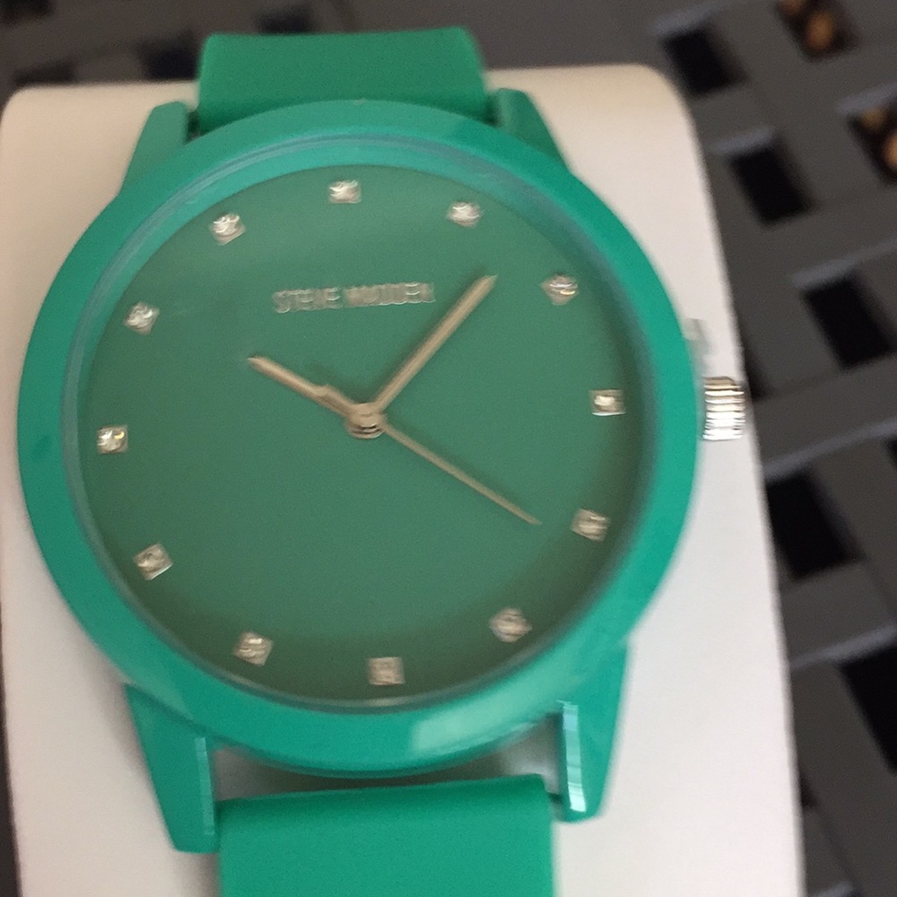 Steve Madden Boho style Watch (7)bracelets
